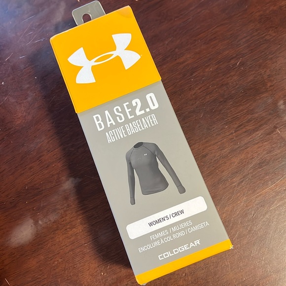 NWT UA 2.0 base layer - Picture 3 of 6